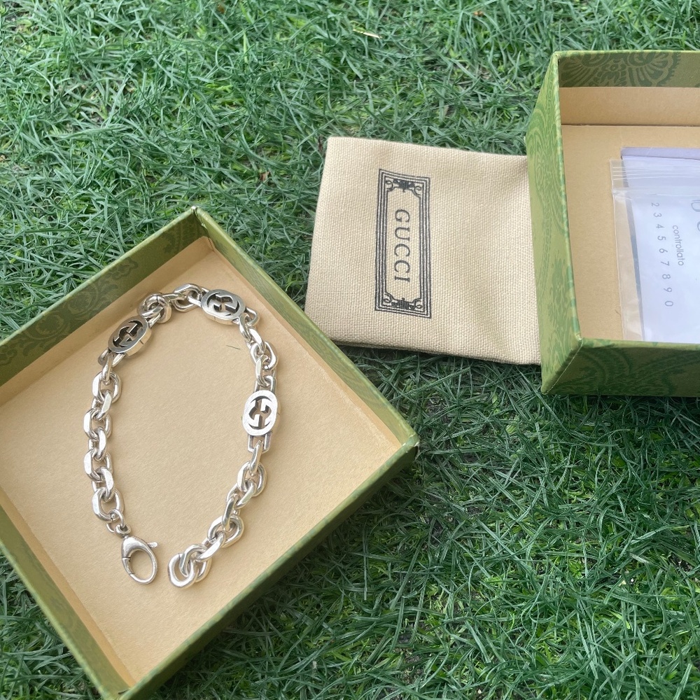 Gucci ladies bracelet silver